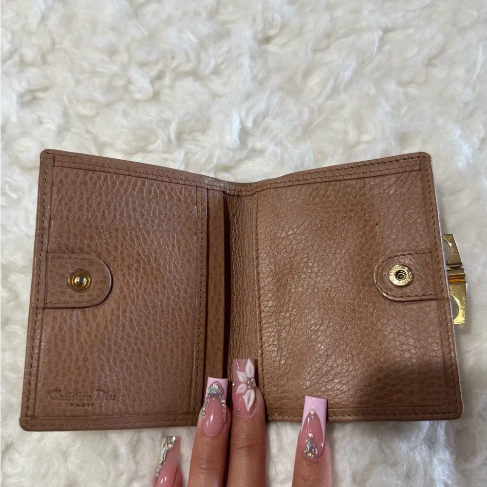 Vintage Christian Dior Wallet 🤎